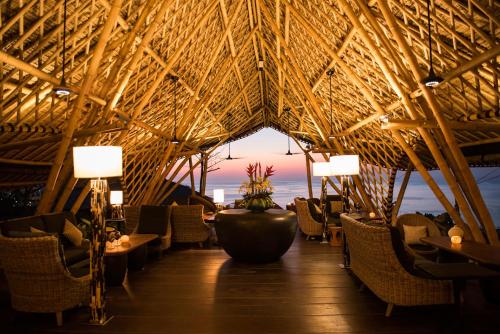 スアルガ・パダン・パダン