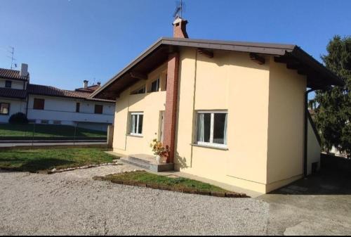 ~ La Villetta Gialla ~ Casa al centro del F.V.G in Rodeano Basso