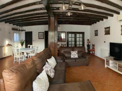 Villa Miriam - Tap to explore photos