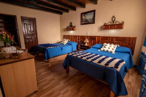 2 double beds