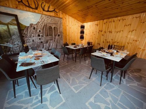 Étterem, Tsiskari Guesthouse in Tmogvi