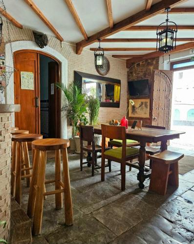Pub/Lounge, Hostal El Asturiano in Tarifa