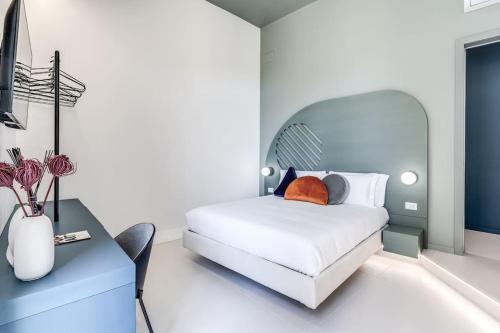 Corso Umberto 228 Room Type - Three-Bedroom Apartment Corso Umberto 228 Room Type - Three-Bedroom Apartment