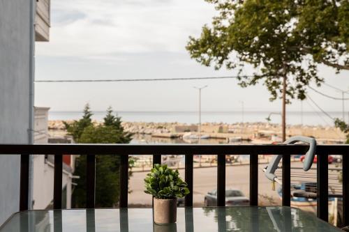 . Manos Kritikakis Apartments
