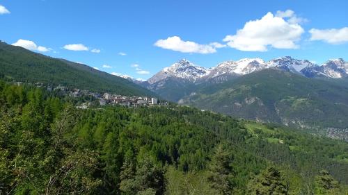  Sauze Guesthouse Apartment in Sauze dʼOulx