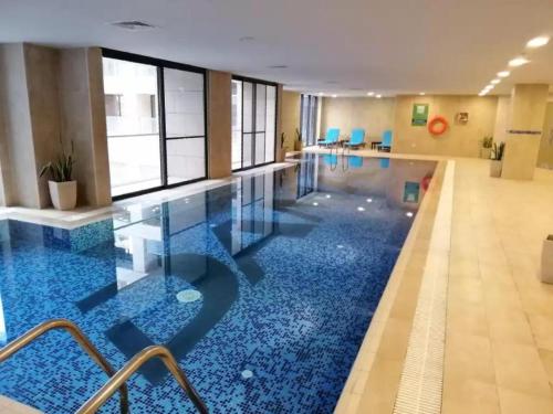 Luxury 1 BR Apt DAMAC Abdali - image 2