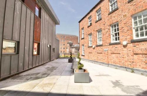 Campbell Square Apartment 3, Liverpool (photo 8)