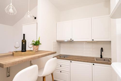 Sobe i apartman Mareta in Miholašćica