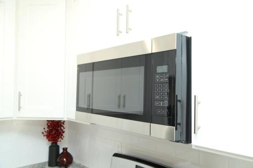 Grace Filled Apartment in Newark