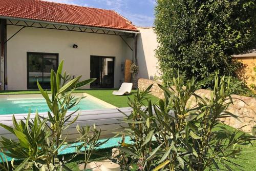 Maison de charme avec piscine entre Nîmes, Uzès et les Cévennes gîte à louer Saint-Chaptes