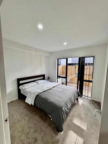 3BR Auckland Holiday Home near Outlet shops and Costco, Auckland