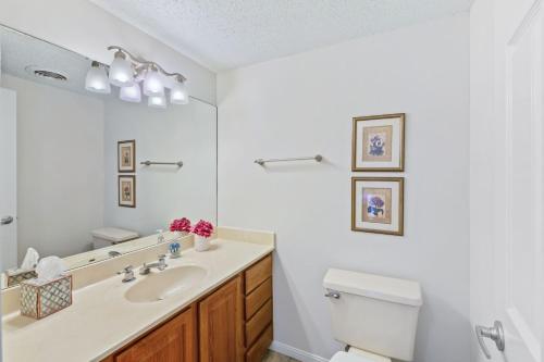 Hill Country Island Retreat - Loaded with Amenities! in Lago Vista, USA
