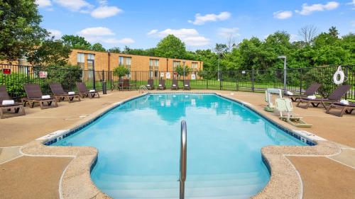 Best Western Leesburg - image 9