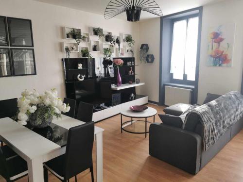 Bel Appartement pour 1 à 9 personnes - Location saisonnière - Ambert