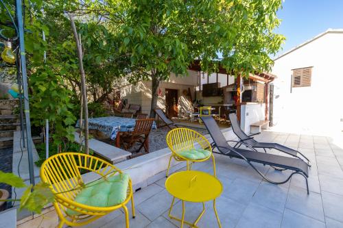 Apartments with swimming pool Stari Grad, Hvar - 22986 - Location saisonnière - Stari Grad