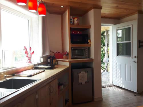 ห้องครัว, The Eagle's Landing on Minamkeak Lake - A Serene Escape in บริดจ์วอเตอร์