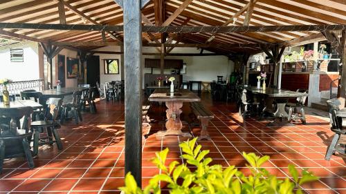 ห้องอาหาร, HOTEL CAMPESTRE CARRIEL QUINDIO picnic in มอนเตเนโกร