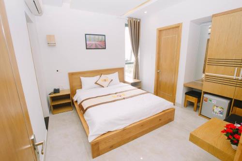 Tan Hoang Long Hotel DN by - BAY LUXURY