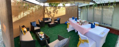 Gyógyfürdő, Peaceful Haven in Freeport Manor