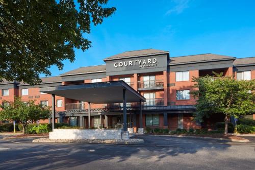 Courtyard Newport News Yorktown in Newport News, USA