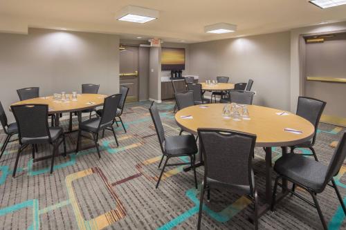 Residence Inn by Marriott Portland North - image 10