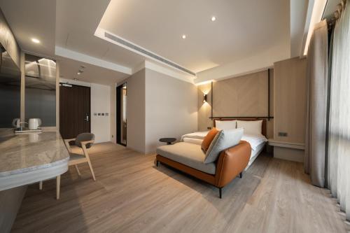 Double Room - Disability Access image 3