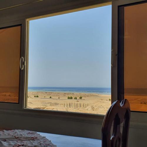 Praia, Lareen's apartment in El Quseir