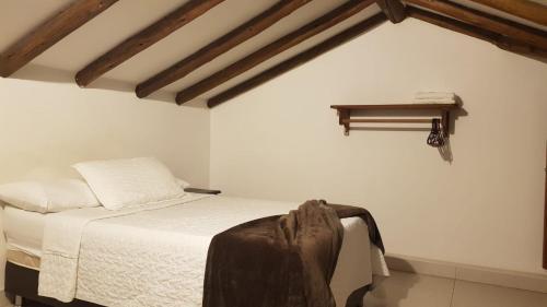 Budget Double Room image 3