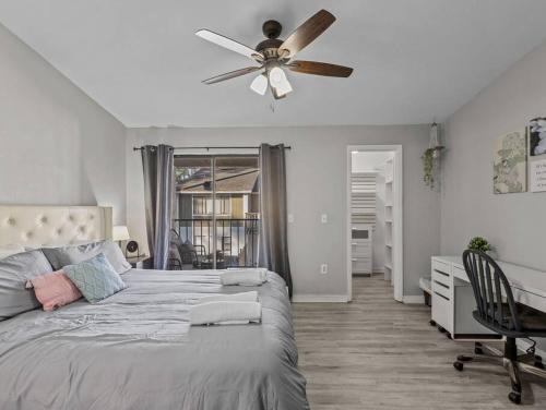 Sleek condo explore on wheels in Gainesville, USA