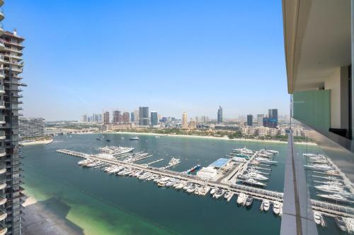 Silkhaus Vacation Homes Sea View 1BDR Exclusive Tower Beach, Dubaj