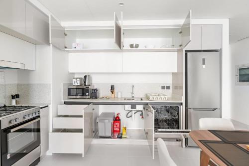 Silkhaus Vacation Homes Sea View 1BDR Exclusive Tower Beach, Dubai (foto 7)