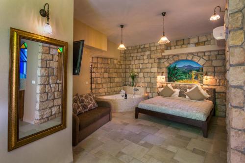 Beit Ha'Omanim Hotel in Safed