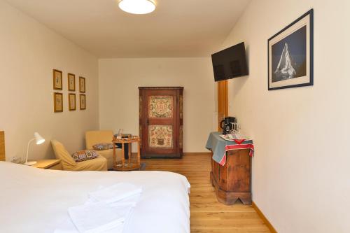 Arzenhof, Baron Di Pauli