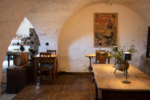 Arzenhof, Baron Di Pauli