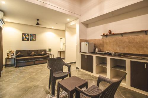 Amber Rooms 1