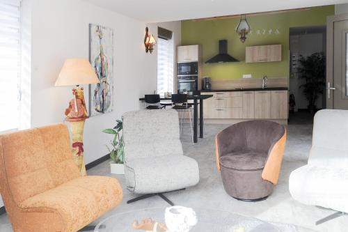 GITE neuf LUXE - Sauna Privé Extérieur (GITE neuf LUXE - Sauna Prive Exterieur) in Gosnay