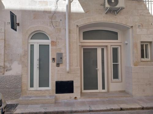 4 bedrooms, 6 beds