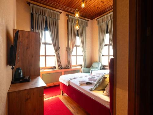 Mudanya Araz White House 3-Star Hotel suite