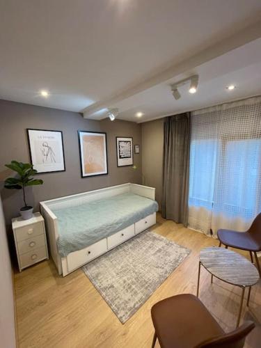 Piso de dos dormitorios con reforma de diseño (Piso de dos dormitorios con reforma de diseno) in San Feliu de Guixols