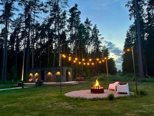Kilátás, Mustika Mirror minivilla saunaga in Kärdla