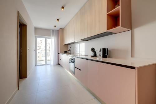 Manoel De Vilhena Holiday Apartments by Buena Vista 5