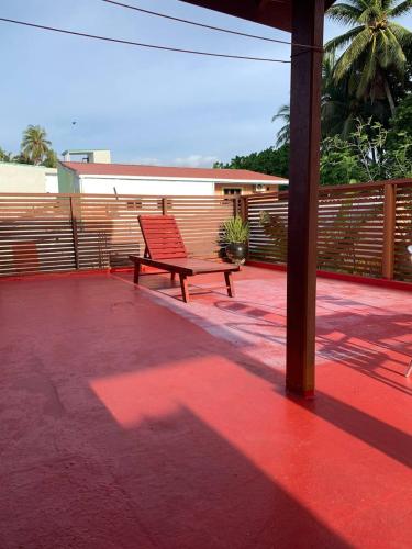 Erkély/terasz, 100 négyzetméteres, 4 hálószobás Ház 4 fürdőszobával Male City területén (Seabreeze View) in Északi-Male-korallzátony