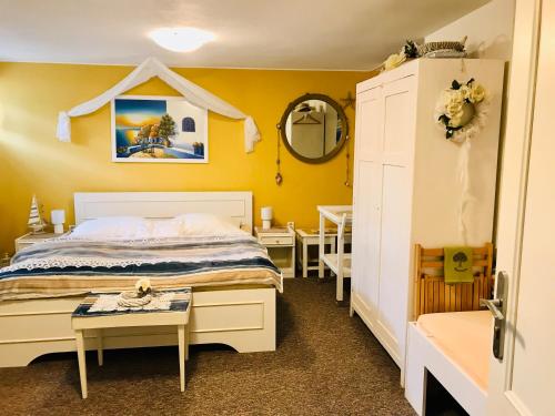 Comfort Triple Room with Shower