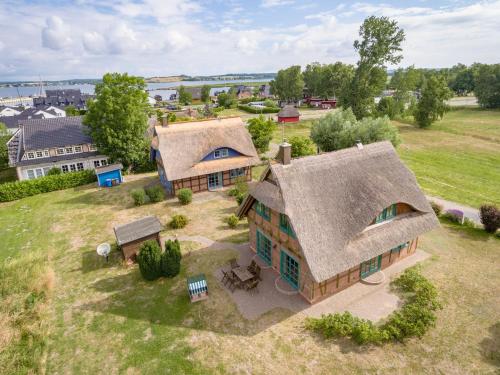 Three-Bedroom House image 8