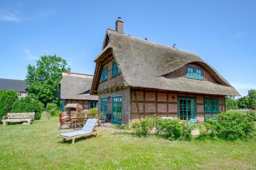 Three-Bedroom House image 3