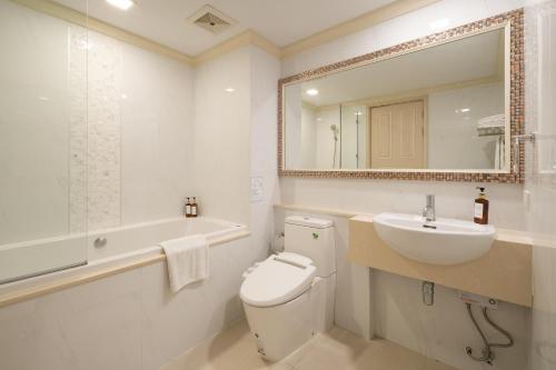 Aspira Hana Executive Suite Thonglor Hotel, Bangkok (photo 10)