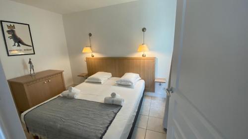 A022 Chic Cannes Flat Balcony Parking