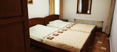 Two-Bedroom Apartment image 5