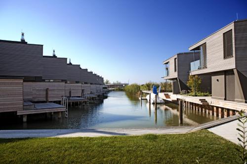 A szálláshely kívülről, Luxuriöses Ferienhaus am Neusiedler See (Luxurioses Ferienhaus am Neusiedler See) in Neusiedl am See