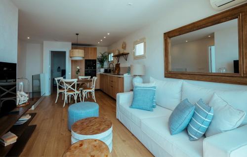 Superior Apartment with Sea View image 6